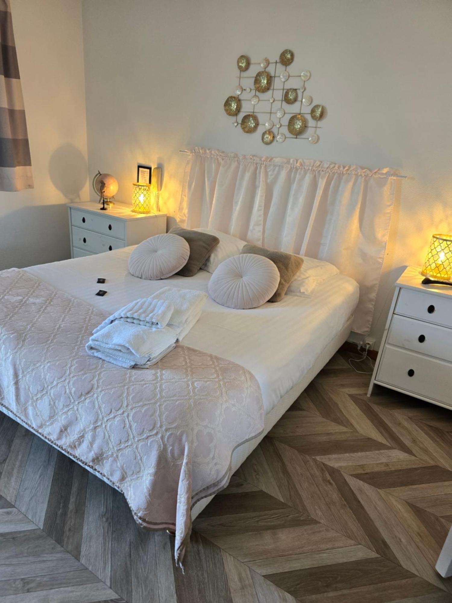 Hotel L'Ideal Le Mountbatten Arromanches-les-Bains Eksteriør billede